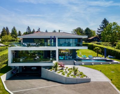 Master Villa 47: Ultimate Luxury Retreat by Lake Geneva