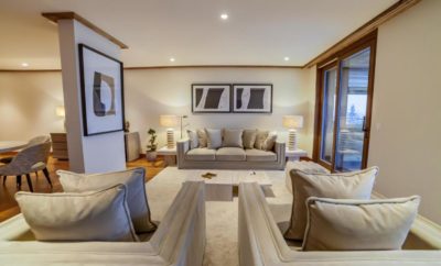 Stunning Apartment with Mountain View