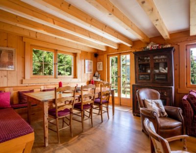 Scenic Getaway: Route De La Marlene Tranquil Escape