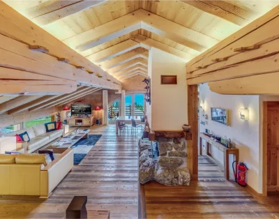 Art-Filled Four-Bedroom Penthouse in Verbier